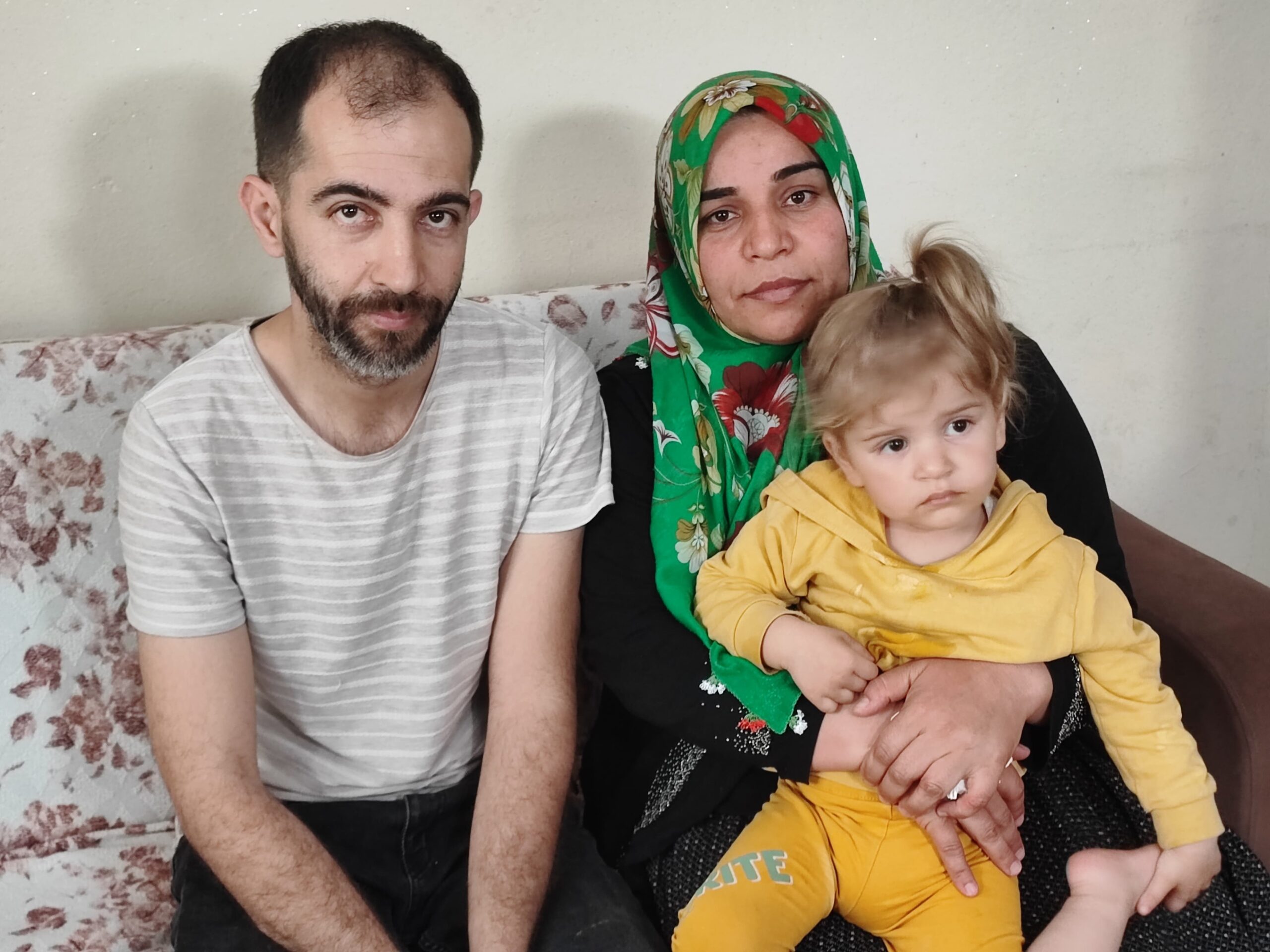 Adana’da 9 ay önce ailesiyle birlikte gittiği semt pazarında biyonik