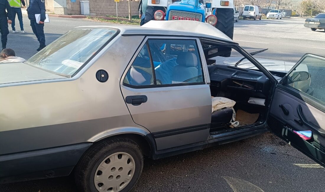 Nevşehir’de otomobil ile traktörün çarpıştığı trafik kazasında 1 kişi öldü,