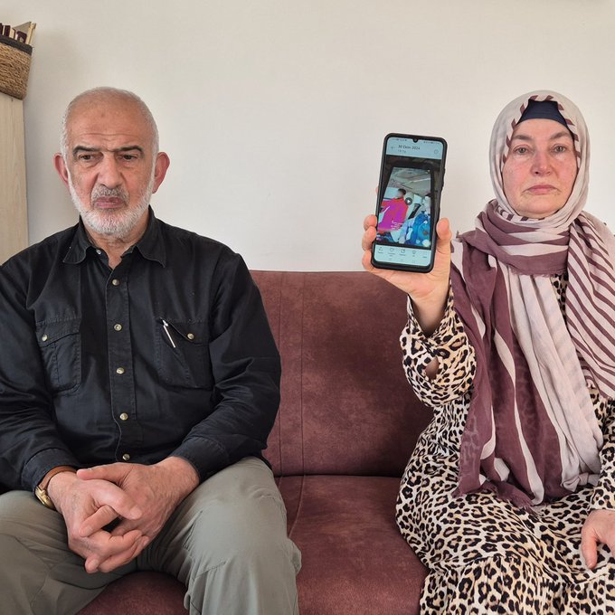 İstanbul Silivri'de yaşayan Zennure ve Arif Öğün çifti telefon dolandırıcılarının ağına düştü. Kendini