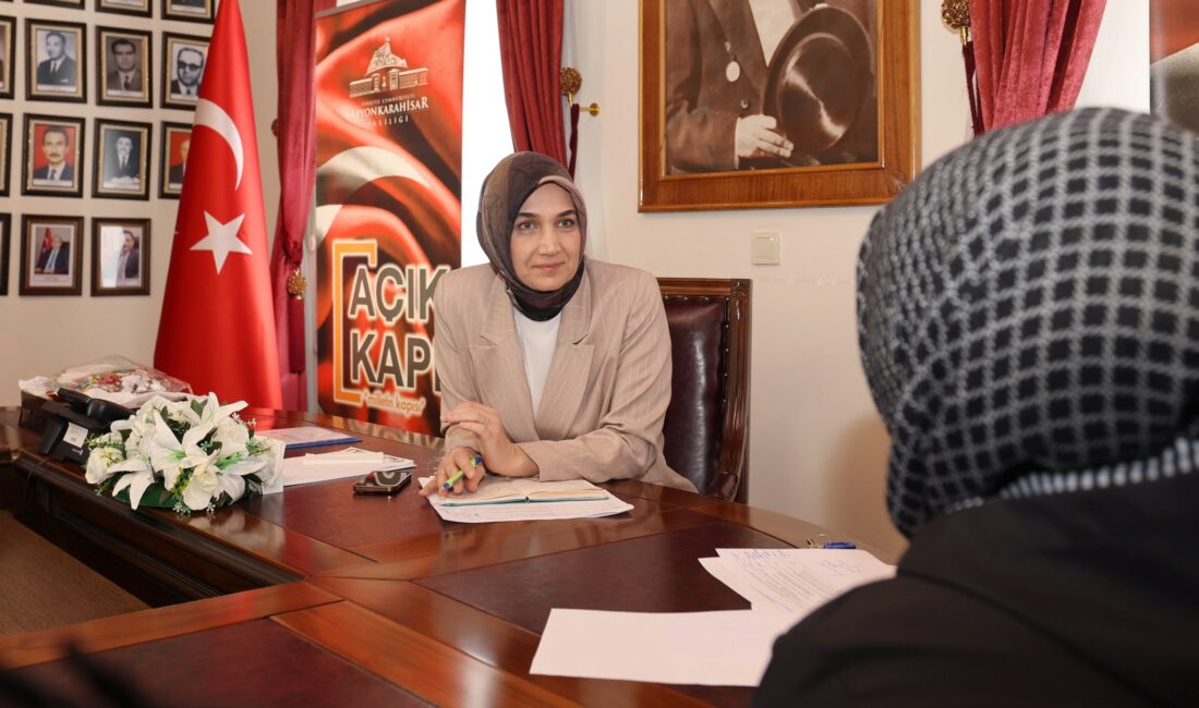 Afyonkarahisar Valisi Doç. Dr. Kübra Güran Yiğitbaşı, Açık Kapı Müdürlüğü’nde