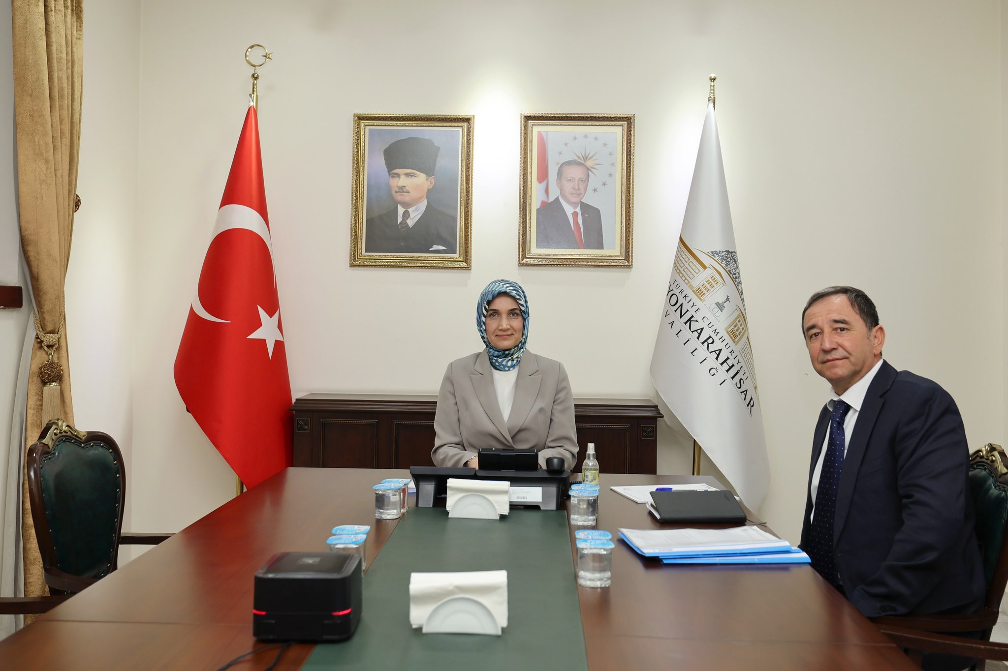 Afyonkarahisar Valisi Doç. Dr. Kübra Güran Yiğitbaşı, İçişleri Bakanı Ali
