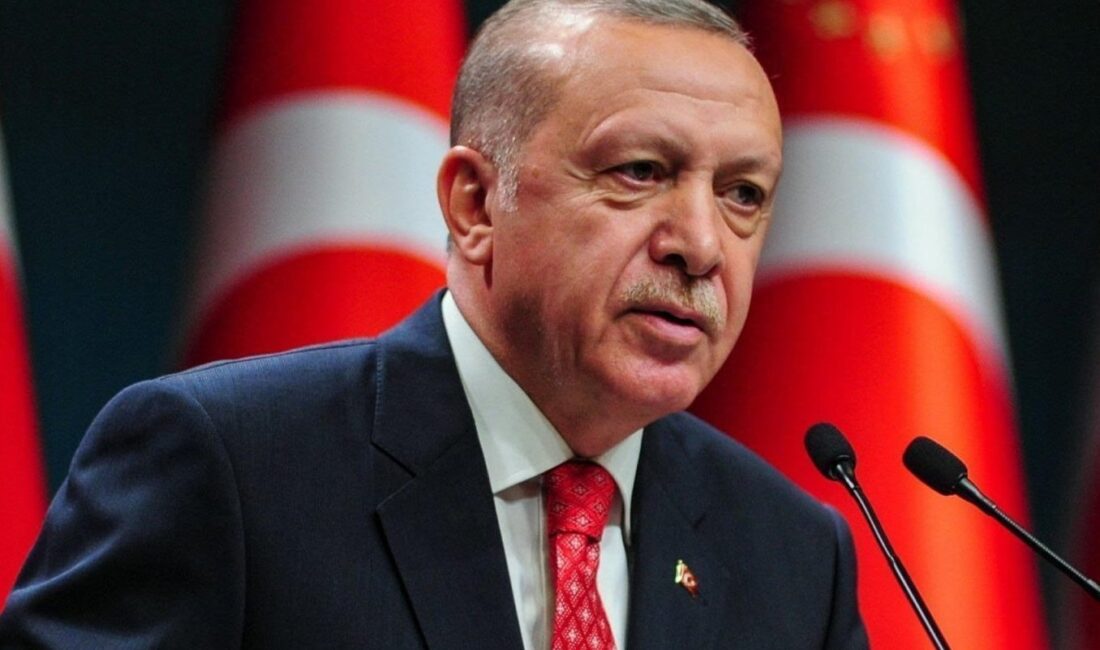 Cumhurbaşkanı Erdoğan: “Şu mübarek günlerde tüm hoyratlığıyla devam ediyor” Cumhurbaşkanı Erdoğan: “Şu mübarek günlerde siyonist İsrail yönetimi ateşkesi bozarak
