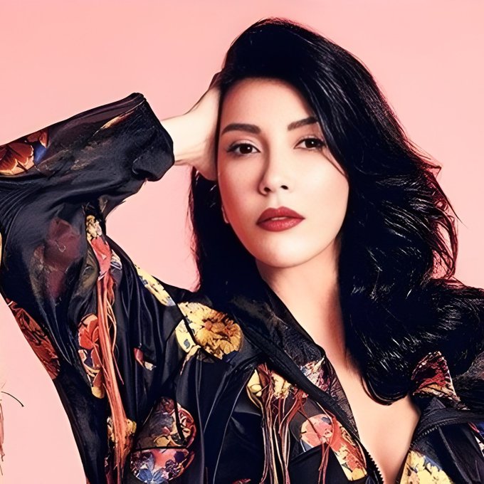   Ünlü pop müziği sanatçısı Hande Yener, İstanbul Büyükşehir Belediye