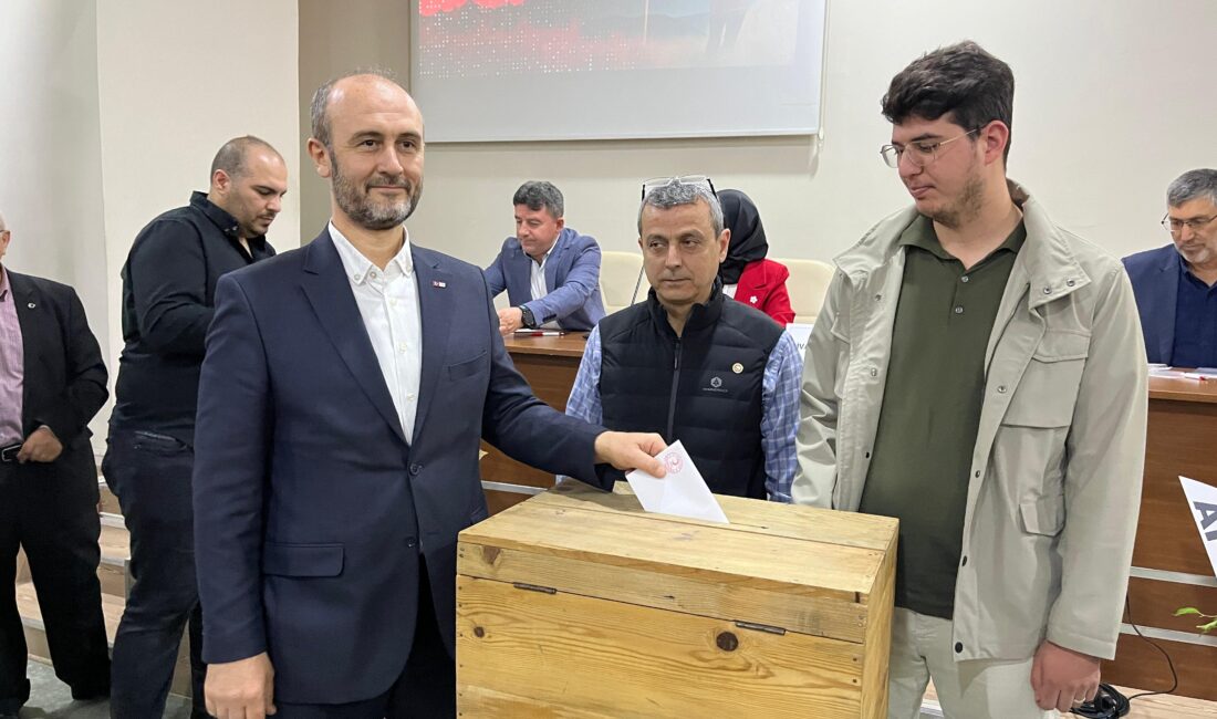   Türkiye Kızılay Derneği Afyonkarahisar İl Merkezi olan kongresi, Rıza