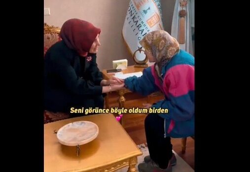 Afyonkarahisar Valisi Kübra Güran Yiğitbaşı, 84 yaşındaki Güneş Sertdemir ile