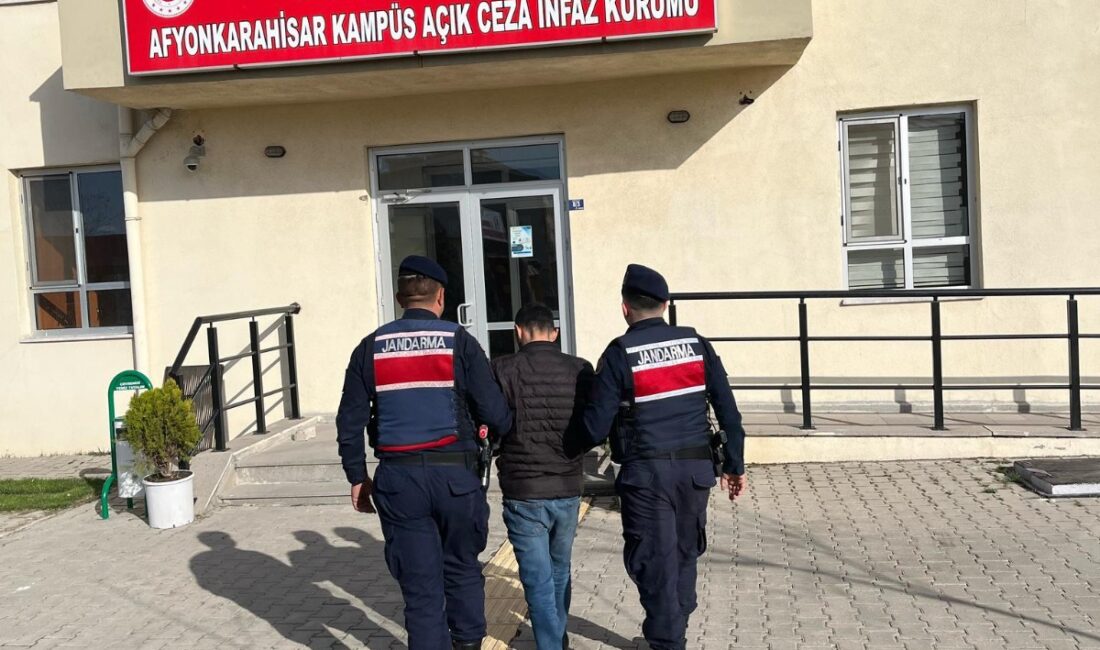 Afyonkarahisar İl Jandarma Komutanlığı, aranan şahısların tespiti ve yakalanmasına yönelik