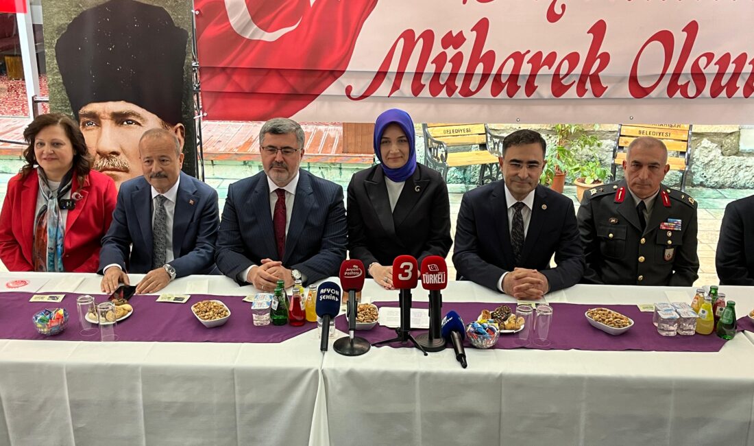 Afyonkarahisar’da Ramazan Bayramı coşkusu, her yıl olduğu gibi bu yıl