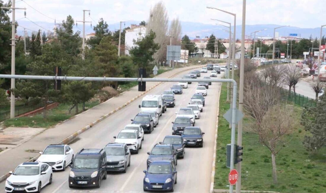 Ramazan Bayramı tatilinin ilk gününde Afyonkarahisar-Antalya kara yolu ile dinlenme