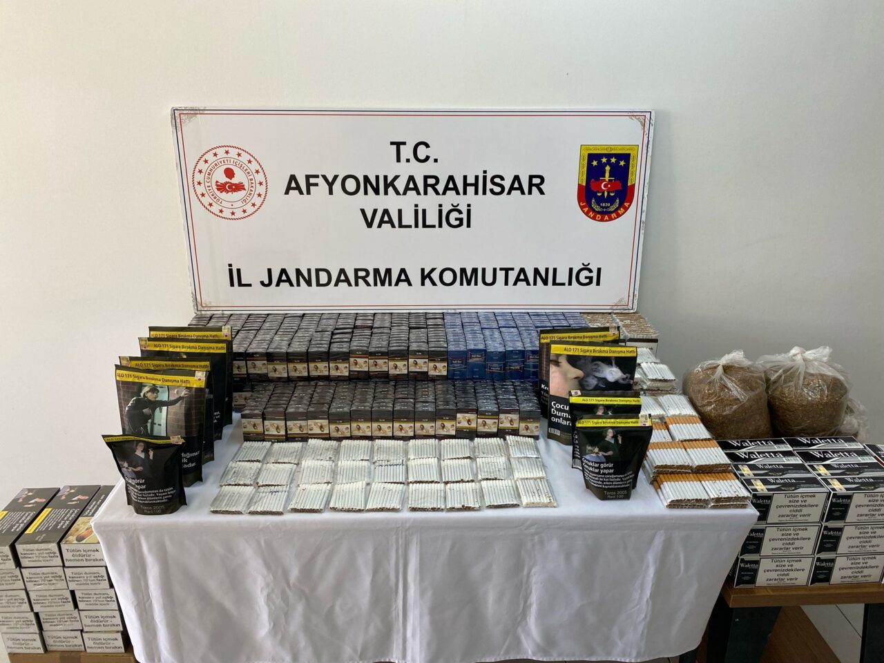 İl Jandarma Komutanlığı ekipleri, Salar beldesinde bir işletmede yetki belgesi