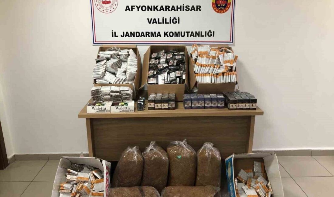 Afyonkarahisar İl Jandarma Komutanlığı 2 şüpheli şahsın evinde yaptığı aramada