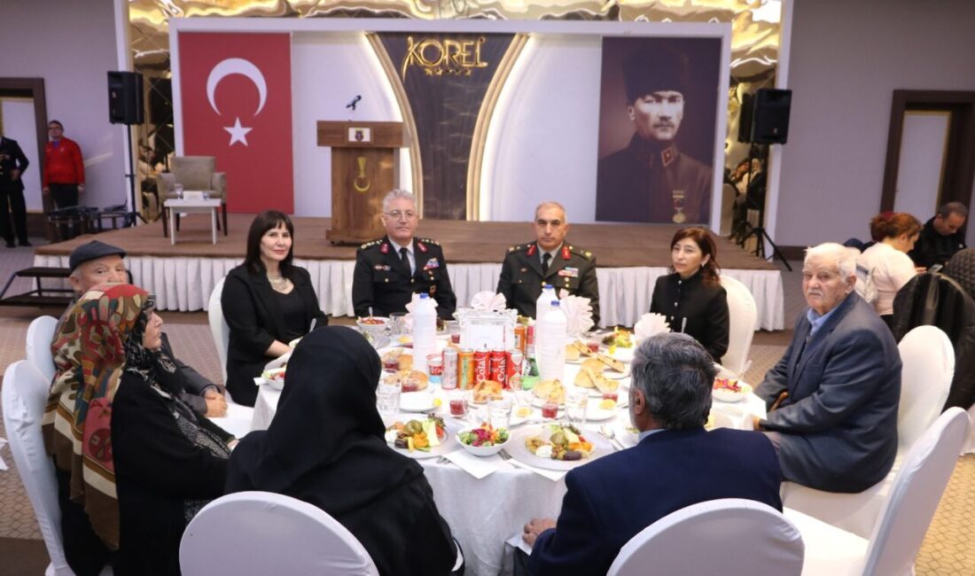 AFYONKARAHİSAR (AA) – Afyonkarahisar'da İl Jandarma Komutanlığınca ramazan ayı dolayısıyla