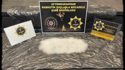 Afyonkarahisar İl Emniyet Müdürlüğü ekipleri yaptıkları operasyonda 153,75 gram uyuşturucu