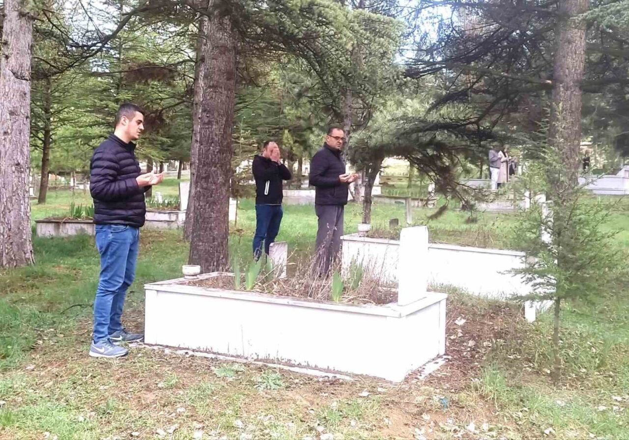 Kütahya’nın Hisarcık ilçesinde her bayram öncesi olduğu gibi Ramazan Bayramı