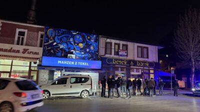 Sakarya’nın Adapazarı ilçesinde gürültü sebebiyle çıkan ve ortalığın savaş alanına