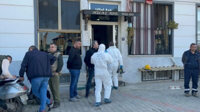 Aydın'ın Nazilli ilçesinde itfaiye erine ait evde çıkan yangında itfaiye