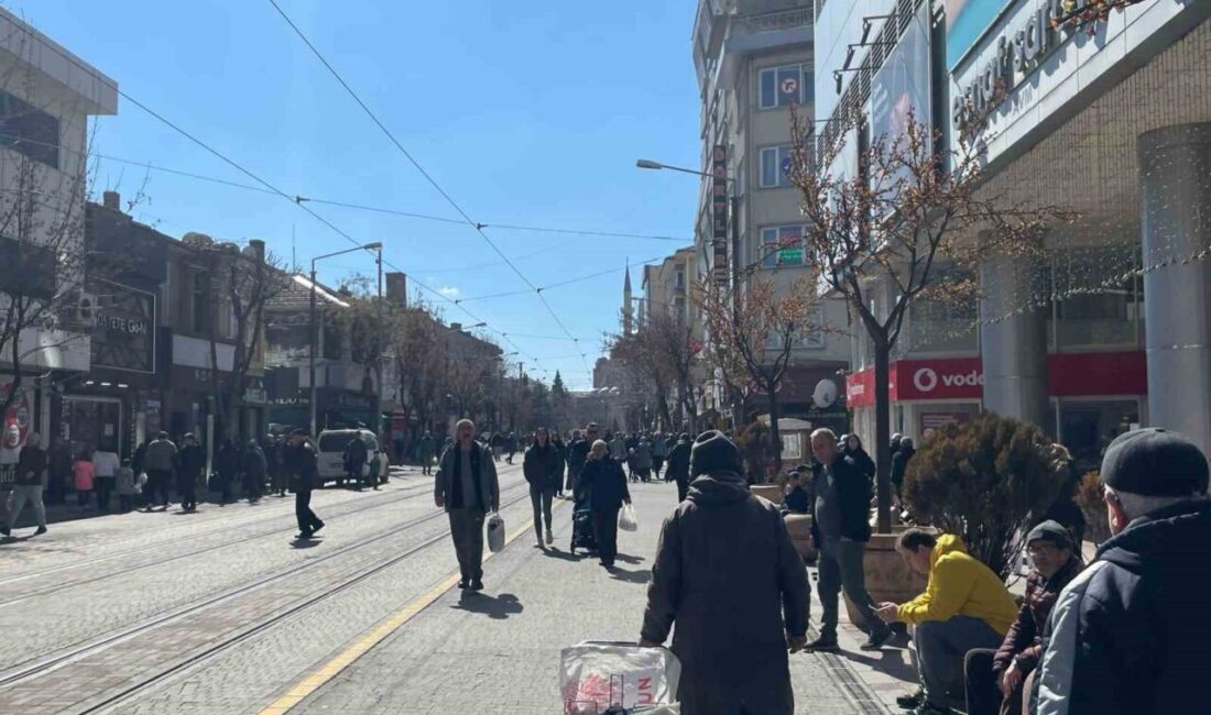 Eskişehir’de Ramazan ayının ilk gününde hava sıcaklıklarının mevsim normaller üzerinde