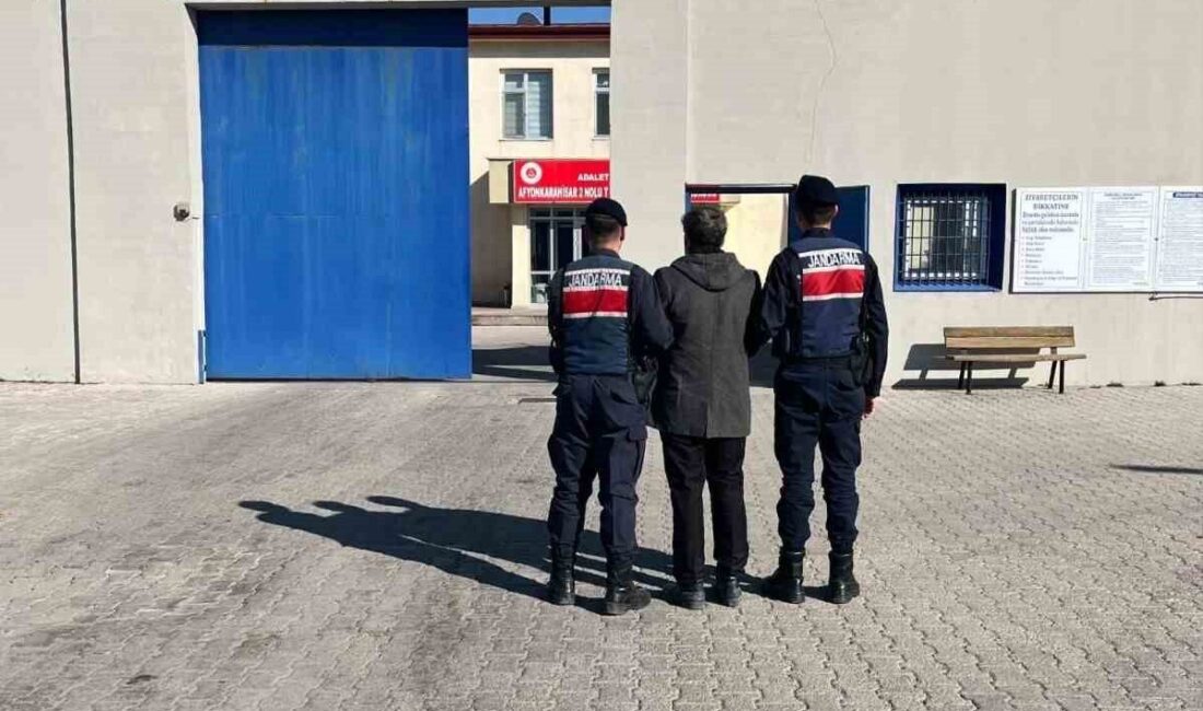 Afyonkarahisar’da 9 yıl 27 ay hapis cezası ile aranan bir