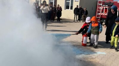 Afyonkarahisar Bolvadin Belediyesi İtfaiye Müdürlüğü ekipleri tarafından Kırkgöz Anaokulu ve