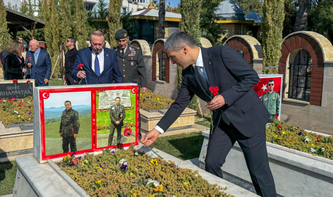 İzmir, Manisa, Denizli, Aydın ve Uşak'ta 18 Mart Şehitleri Anma