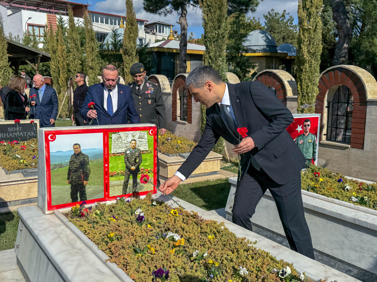 İzmir, Manisa, Denizli, Aydın ve Uşak'ta 18 Mart Şehitleri Anma