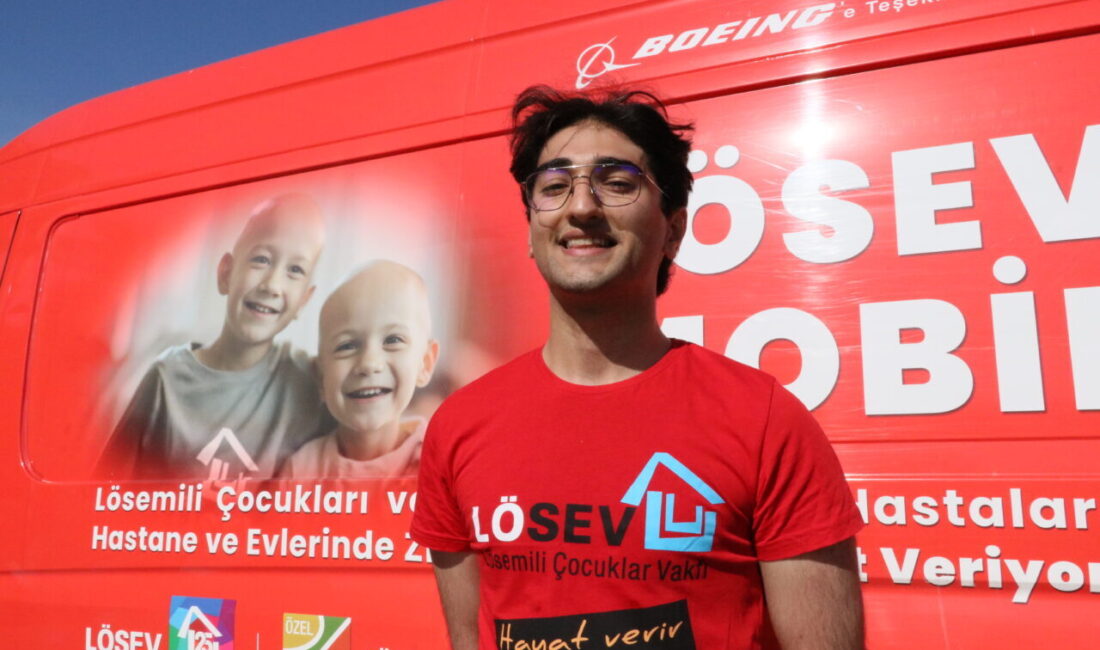 Lösemili Çocuklar Sağlık ve Eğitim Vakfı (LÖSEV) gönüllüleri, lösemi ve