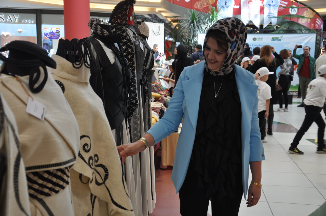 Kütahya’da bu yıl “Moda ve tekstilde sıfır atığa doğru” temasıyla