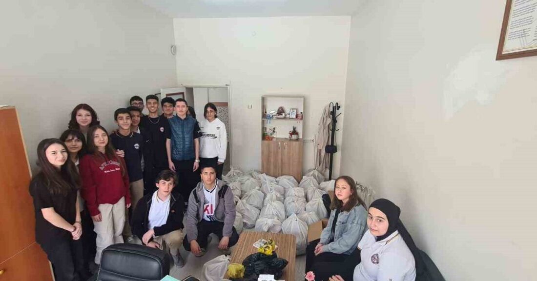 Afyon Lisesi’nde Ramazan ayı münasebeti ile genç kuşaklarda yardımlaşma ve