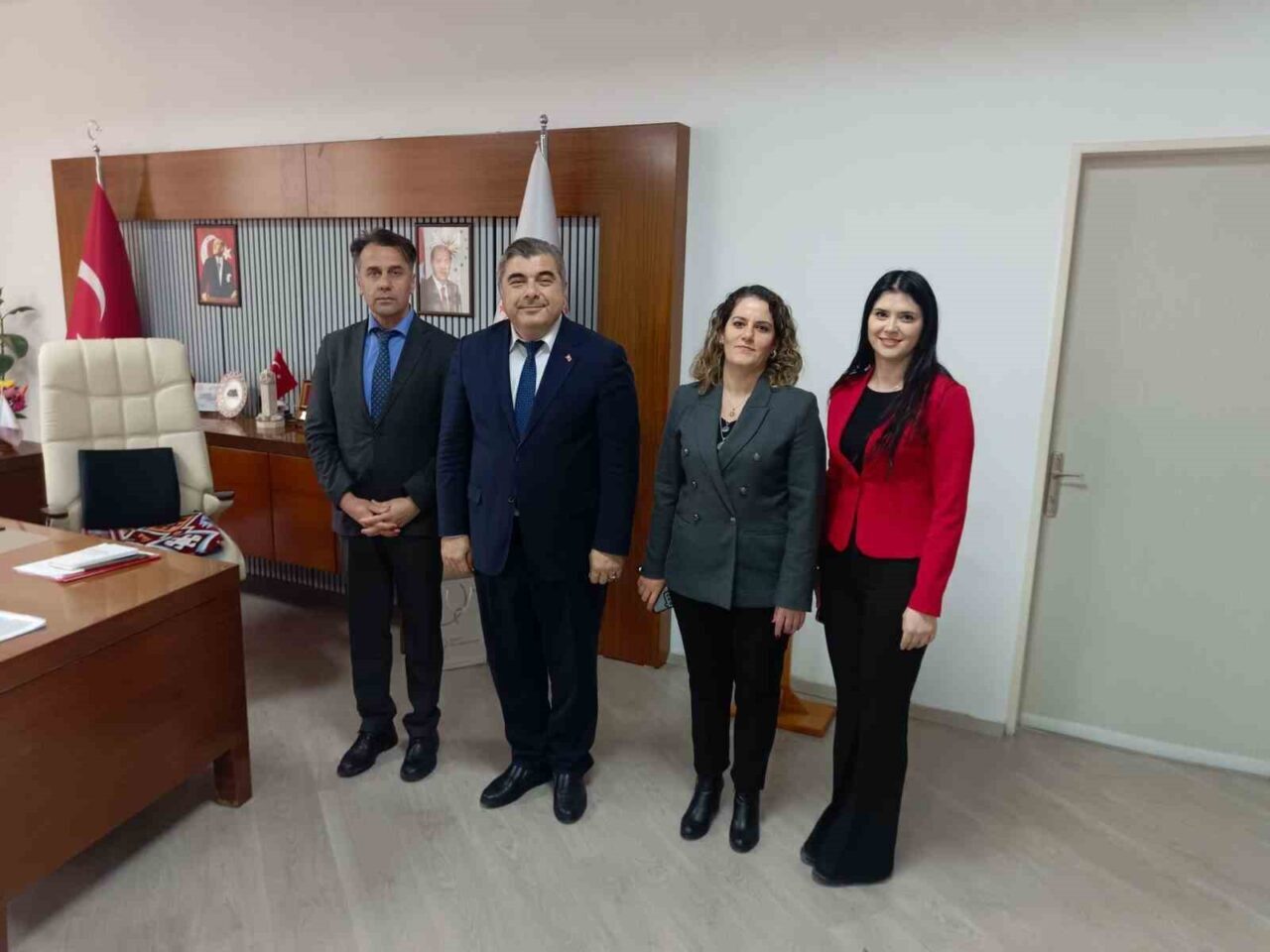 Afyonkarahisar İl Milli Eğitim Müdürü Miraç Sünnetci’ye, Afyonkarahisar Olgunlaşma Enstitüsü’nün,