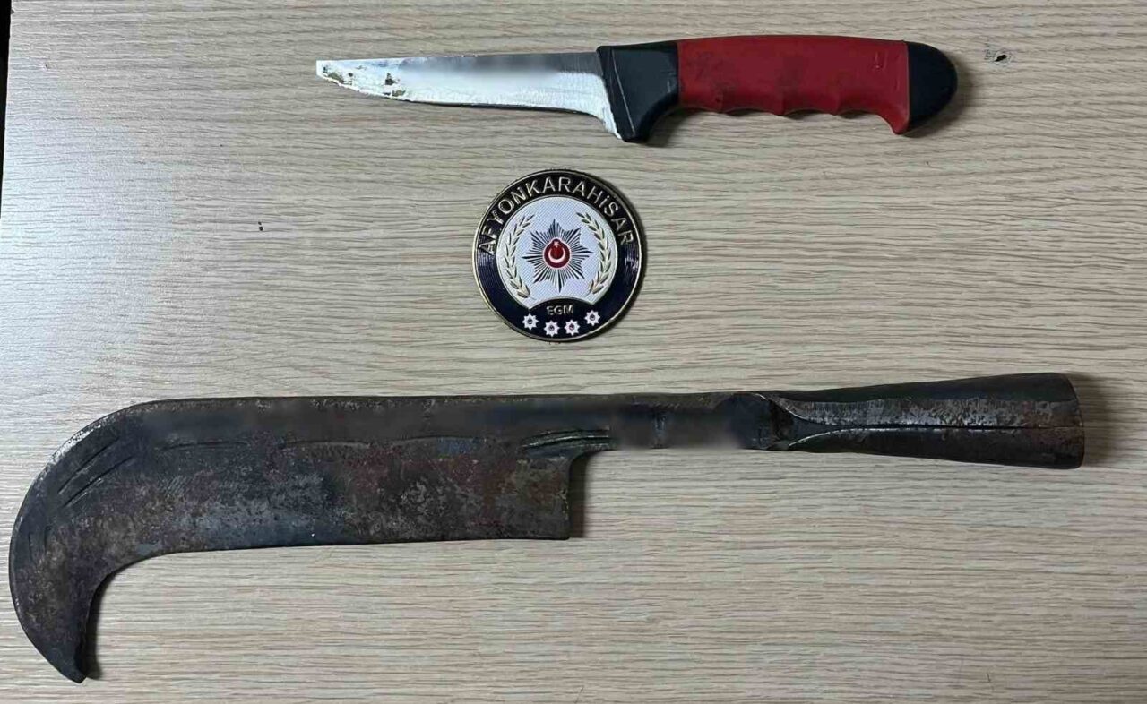 Afyonkarahisar’da son bir hafta içerisinde gerçekleştirilen asayiş denetimlerinde 12 ruhsatsız