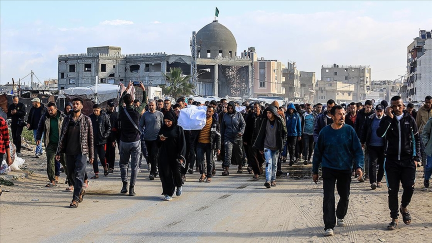 Ramazan Bayramı’nın ilk gününde İsrail’in Gazze Şeridi’ne düzenlediği hava saldırıları