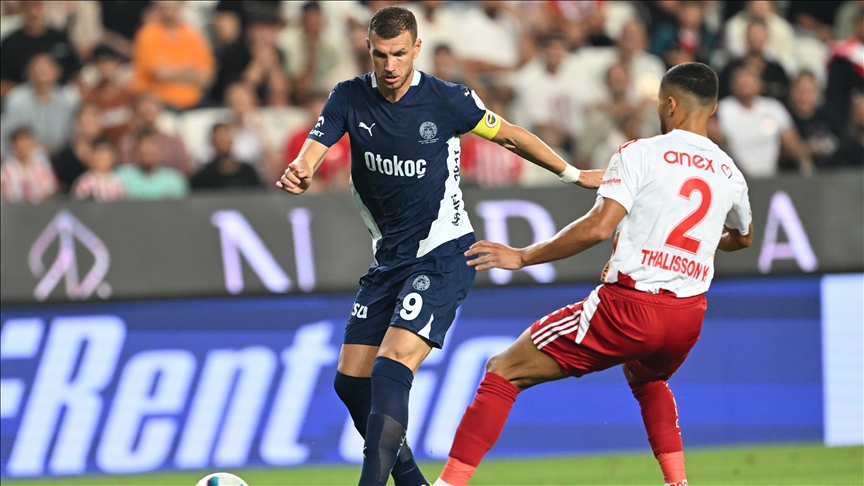 Fenerbahçe, Trendyol Süper Lig'in 26. haftasında yarın sahasında Onvo Antalyaspor