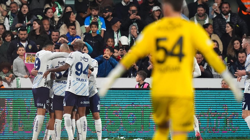 Trendyol Süper Lig'in 29. haftasında Fenerbahçe, deplasmanda Sipay Bodrum FK'yi