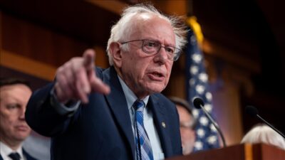 ABD'li Senatör Bernie Sanders, Tufts Üniversitesinde doktora eğitimi alan Türk