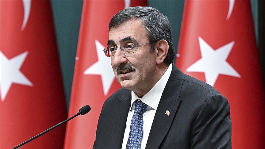 Yılmaz, ekonomik programı kararlılıkla ve koordinasyon içinde hayata geçirmeye devam