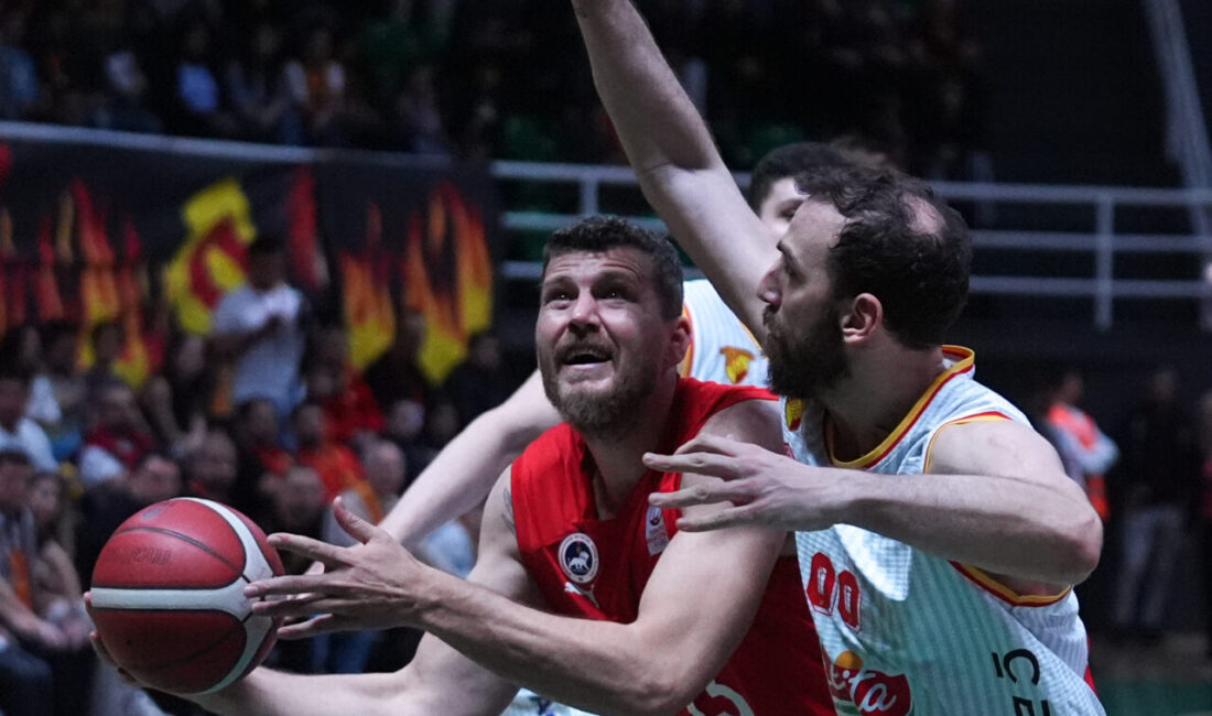 Türkiye Basketbol 2. Ligi Final Grubu'nda ilk maçlar yapıldı.