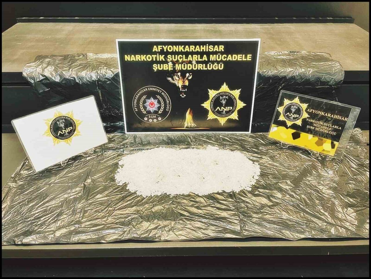 Afyonkarahisar’da 147,5 gram uyuşturucu ile yakalanan bir şahıs tutuklanarak cezaevine