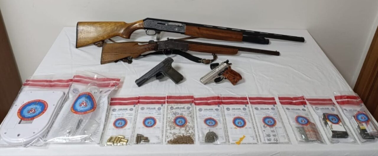 Denizli'de uyuşturucu operasyonunda 22 şüpheli gözaltına alındı.