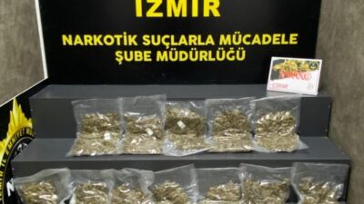 İzmir'in Bornova ilçesinde uyuşturucu operasyonunda gözaltına alınan 2 şüpheli tutuklandı.
İl