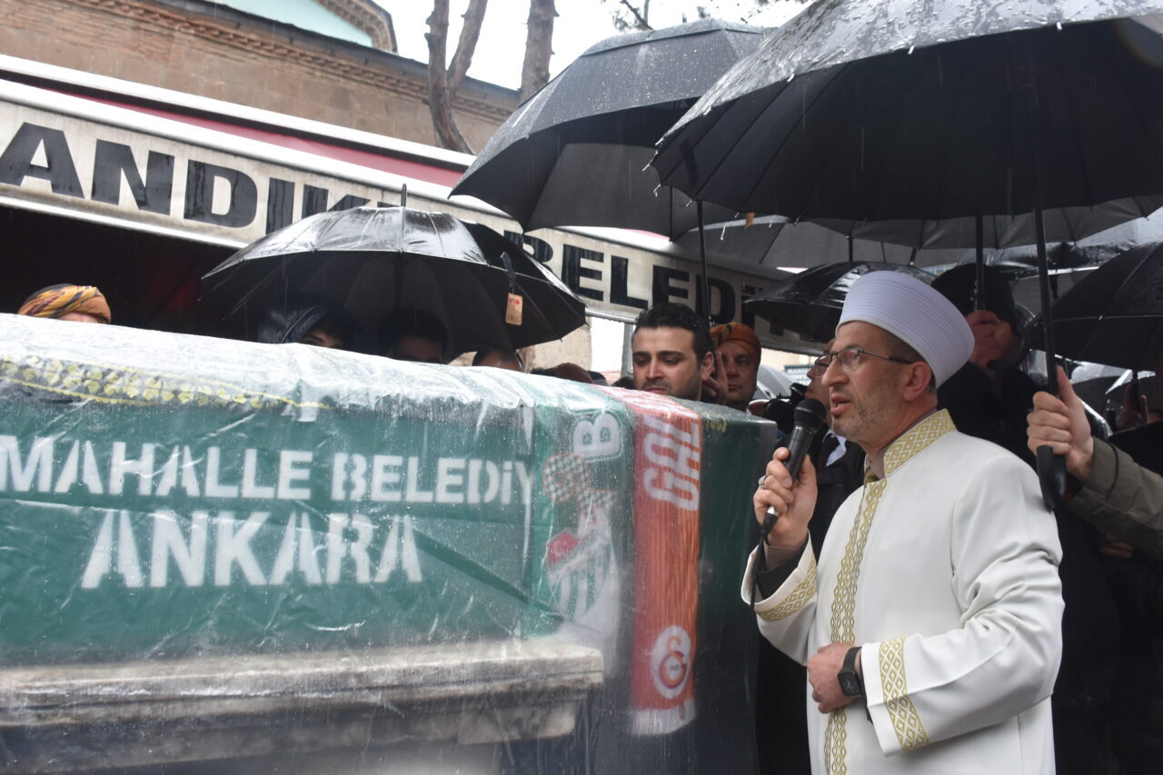 AFYONKARAHİSAR (AA) – Yenimahalle Belediye Başkanı Fethi Yaşar'ın oğlu Bülent