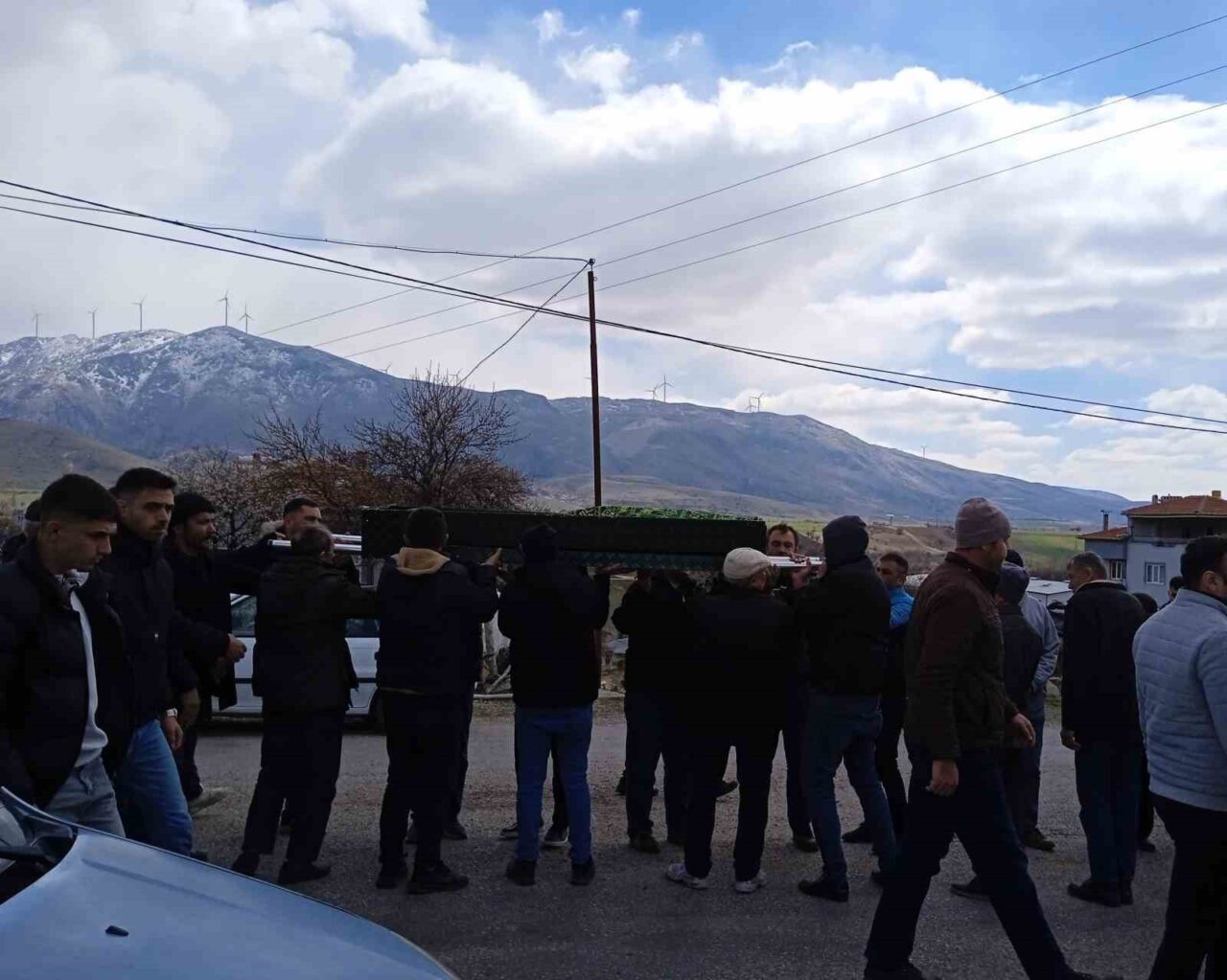 Afyonkarahisar’da dün yaşanan otobüs kazasında yaşamını yitiren Süleyman Kırcı gözyaşları