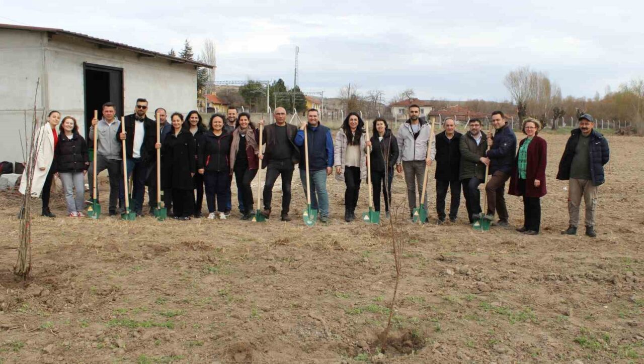 Eskişehir’de yükümlülerin rehabilite edilmesi amacıyla açılan Ferah Bahçe’de 10 çeşit