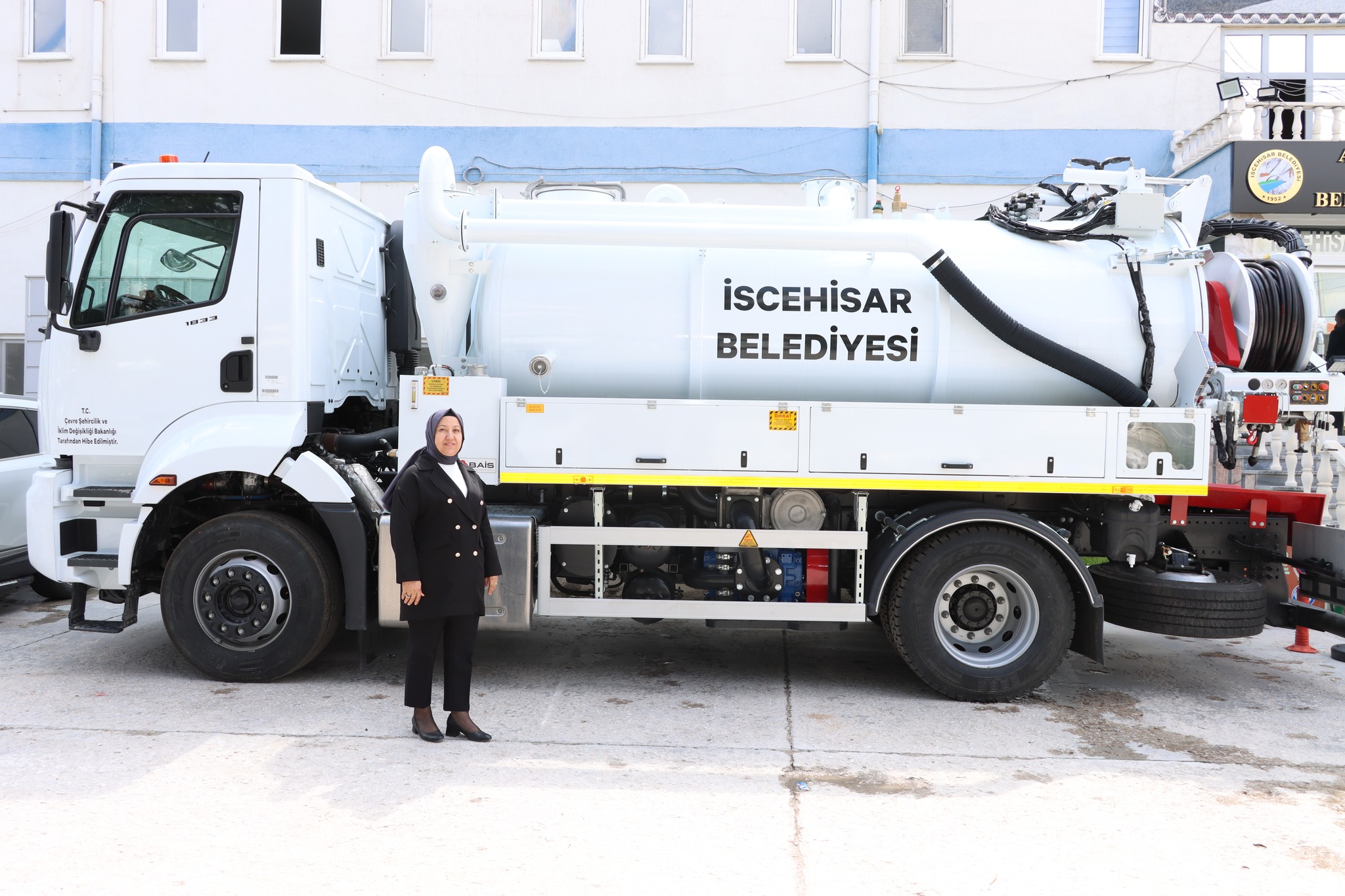 Çevre, Şehircilik ve İklim Değişikliği Bakanlığı tarafından İscehisar Belediyesine hibe
