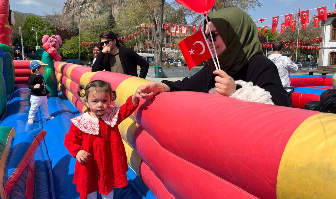 23 Nisan Ulusal Egemenlik ve Çocuk Bayramı, Afyonkarahisar Belediyesi’nin renkli