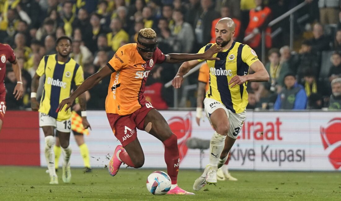Galatasaray, Ziraat Türkiye Kupası çeyrek finalinde konuk olduğu Fenerbahçe'yi 2-1