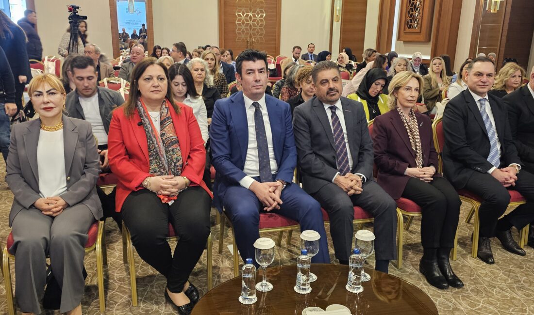 ‘Girişimde Kadın Gücü Projesi’nin ‘İlham Buluşmaları’ etkinliği Afyonkarahisar’da düzenlendi. Etkinlikte