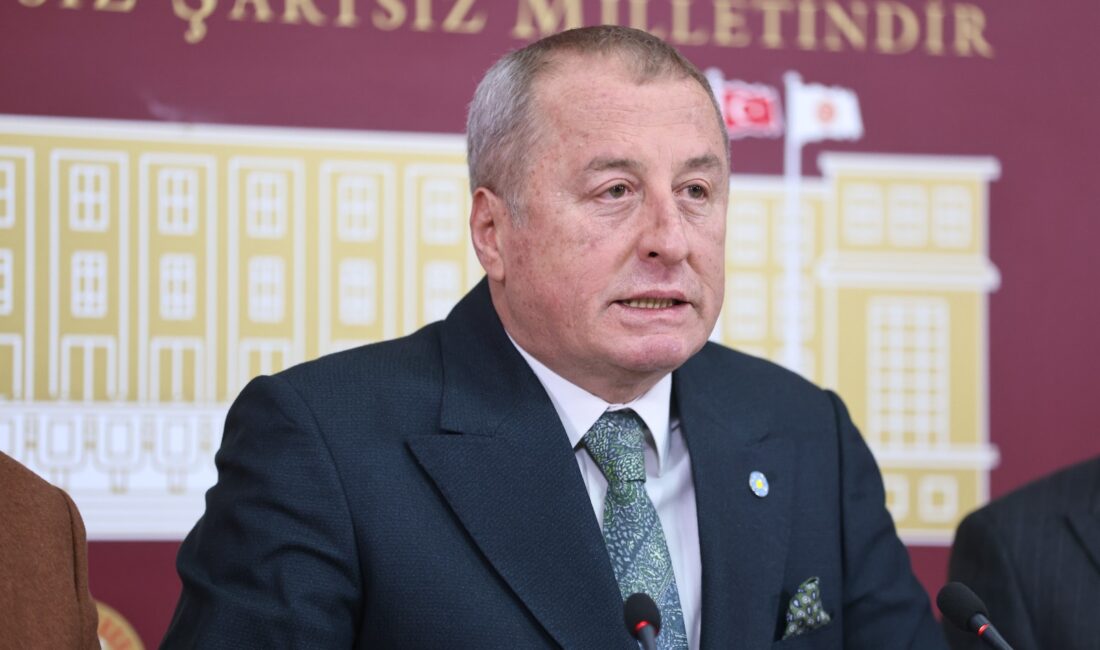 İYİ Parti Genel Başkan Yardımcısı ve Afyonkarahisar Milletvekili Hakan Şeref