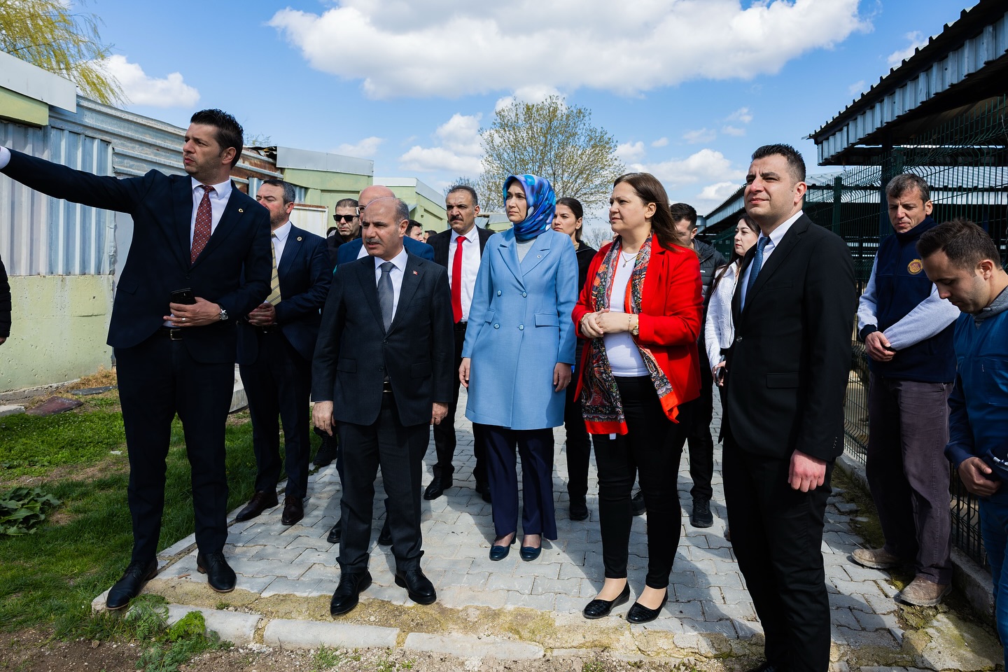 İçişleri Bakan Yardımcısı Mehmet Aktaş, Vali Kübra Güran Yiğitbaşı, Belediye