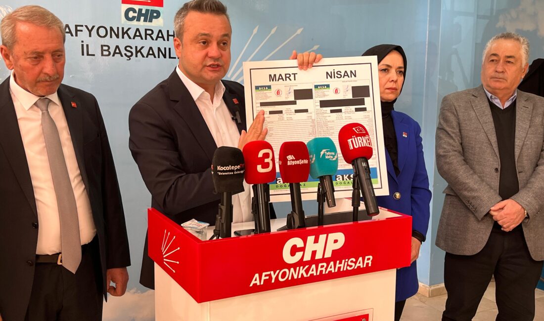 CHP Afyonkarahisar İl Başkanı Faruk Duha Erhan, düzenlediği toplantıda don