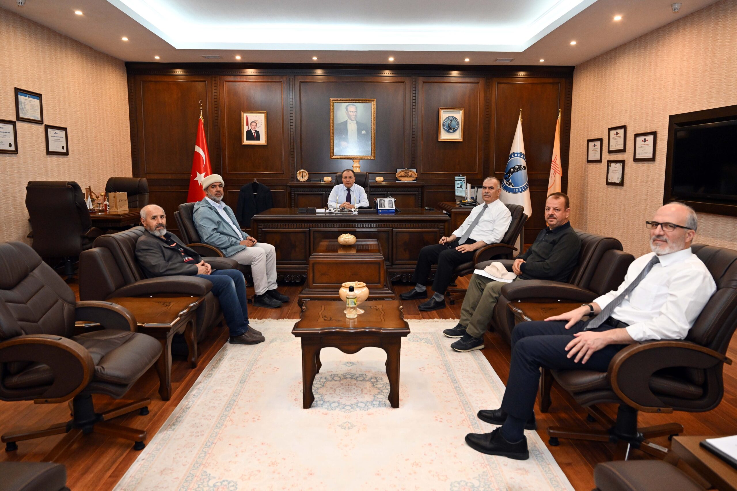 Afyon Kocatepe Üniversitesi (AKÜ) Fen Edebiyat Fakültesi Dekanı Prof. Dr.
