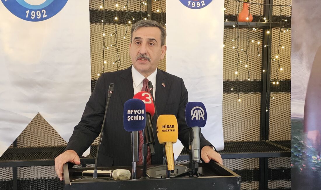 Türkiye Kamu-Sen Genel Başkanı Önder Kahveci, Afyonkarahisar’da işyeri temsilcileri istişare